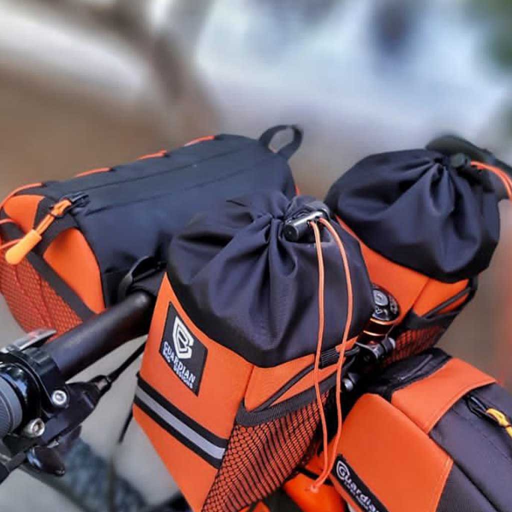 کیف قمقمه پشت فرمان گاردین